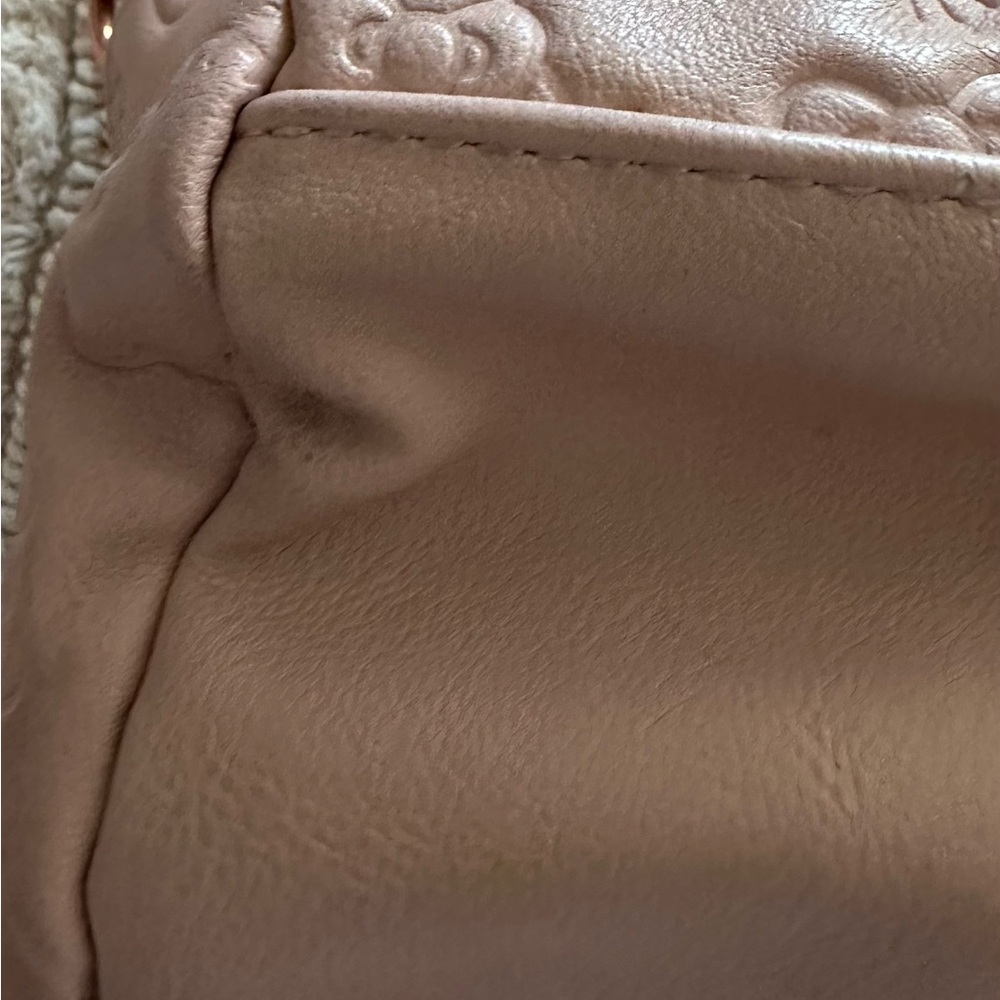 Women’s Loungefly loves Hello Kitty Purse - Picture 9 of 16
